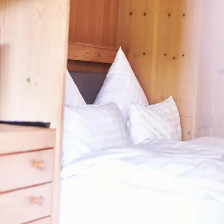 Sonnhof Apartments Tegernsee - Zentral Und Perfekt Fuer Urlaub & Arbeit Bad Wiessee Room photo