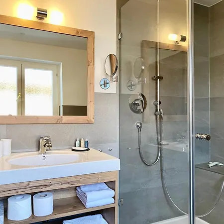 Sonnhof Apartments Tegernsee - Zentral Und Perfekt Fuer Urlaub & Arbeit Bad Wiessee Room photo